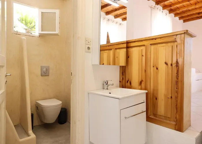 فيلة Mykonos In White