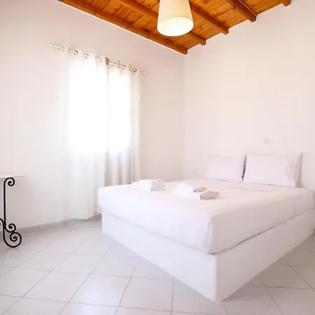 Mykonos In White فيلة