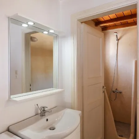 Mykonos In White * Mykonos Town